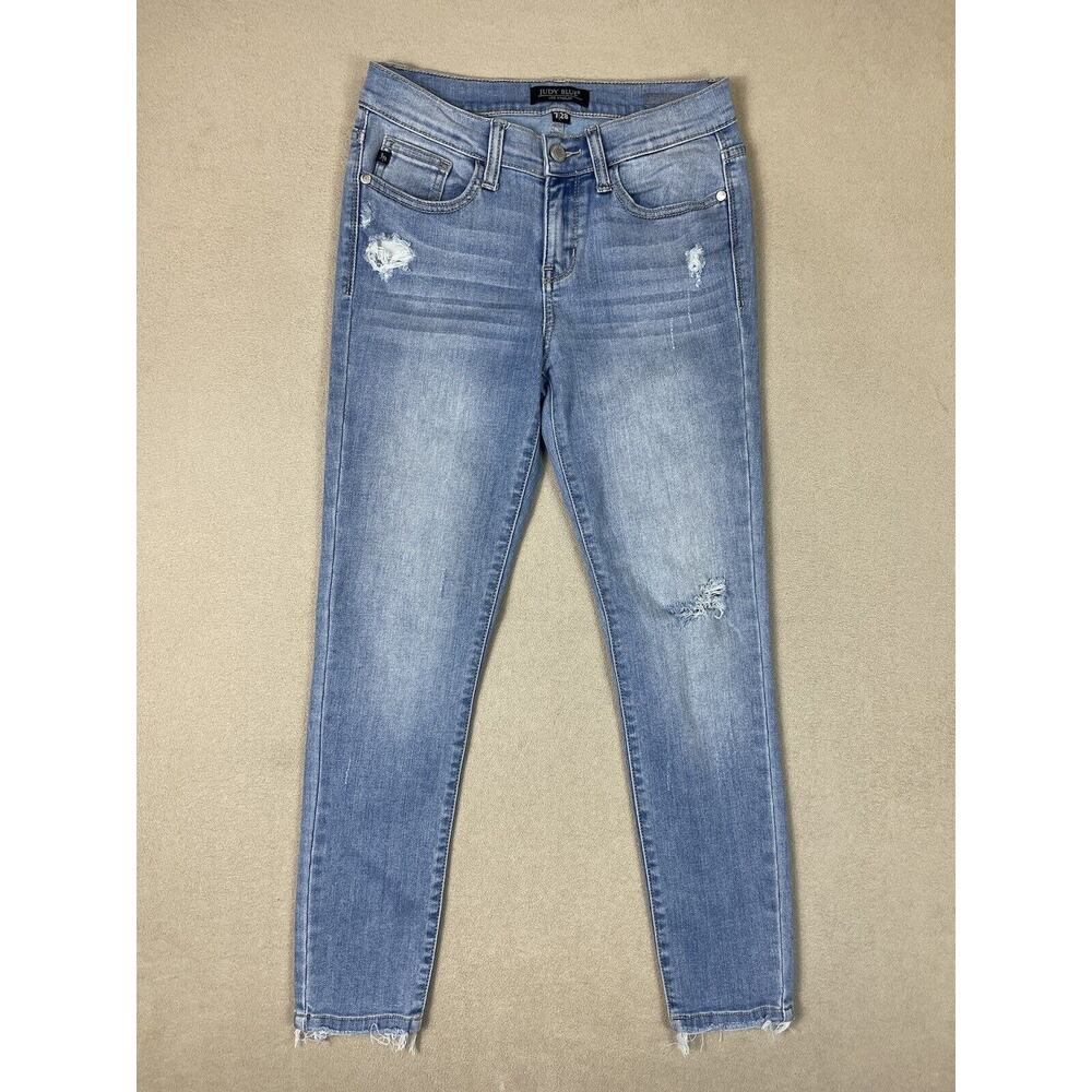Judy Blue Jeans Womens 7/28 Blue Distressed Casual Stretch Denim Adult